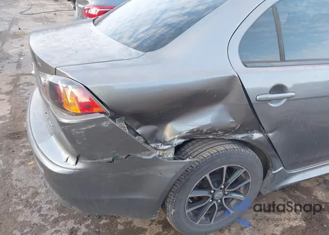 2017 Mitsubishi Lancer Es/Le z USA, uszkodzony, nr VIN JA32U2FU7HU009607